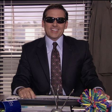 The Office Spotify Covers, The Office Funny Pictures, Michael Scott Mood, The Office Pfp, Michael Scott Aesthetic, Michael Scott Wallpaper, Funny Office Pictures, Sitcom Aesthetic, The Office Mood