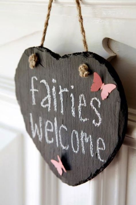 Someday I want to decorate a little girls room w woodland fairy decor. This could go on the door. Fairy Bedroom, Fairy Room, Fairy Garden Birthday Party, Diy Unicorn, Fairy Garden Party, Garden Party Birthday, Fairy Birthday Party, Party Garden, Fairy Decor