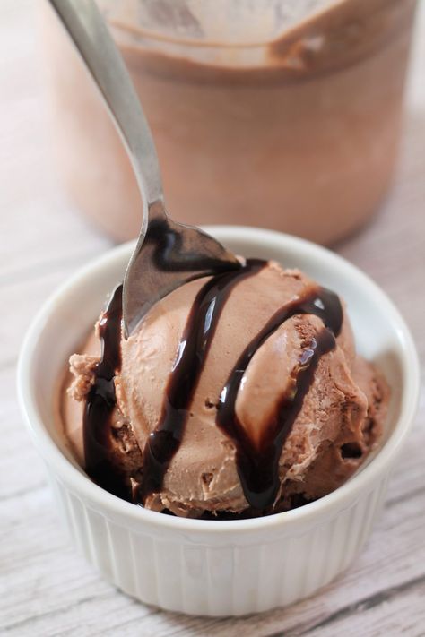 Ninja Creami Hot Chocolate Ice Cream Hot Chocolate Ice Cream, Chocolate Ice Cream Recipe, Chocolate Recipes Easy, Winter Drink, Frozen Hot Chocolate, July Recipes, Homemade Ice Cream Recipes, Ninja Creami, Flavor Ice