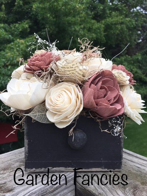 Wooden Flower Bouquet, Solar Flower, Paper Peonies, Crafts For Seniors, Unique Boutique, Wood Flowers, Wooden Flowers, Craft Sale, New Hobbies