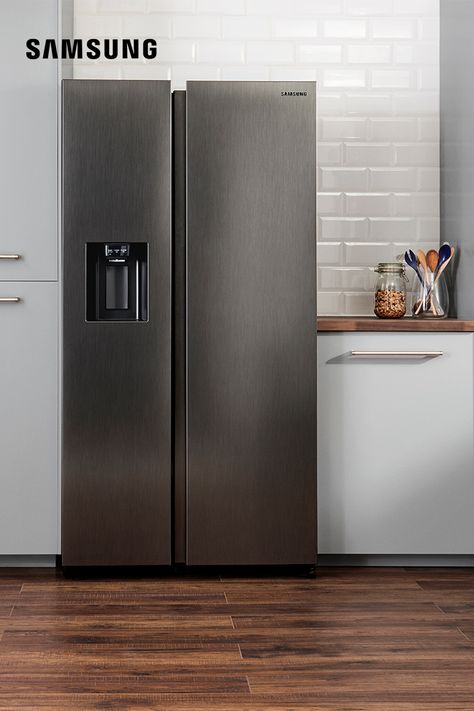 The RS8000 – a feature fridge for stylish kitchens. Samsung Double Door Fridge, Fridge Samsung, Storage Cabinet Diy, Cheap Bathroom Storage, Dream Closet Ideas, Double Fridge, Double Door Fridge, American Fridge Freezer, Small Closet Space