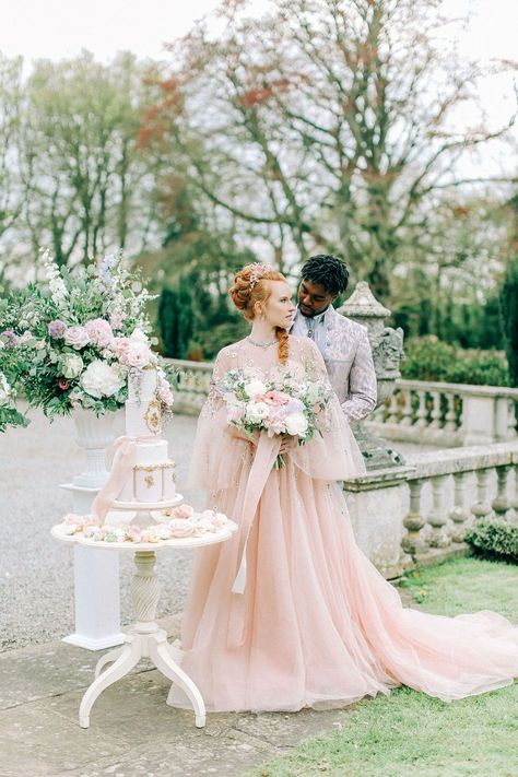 Regency Inspired Wedding, Bridgerton Prewedding, Regency Era Wedding, Bridgerton Wedding Dress, Bridgerton Photoshoot, House Garden Wedding, Prenuptial Photoshoot, Bridgerton Wedding, Bridgerton Inspired