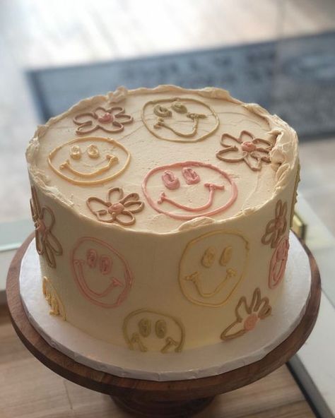 Groovy Cake Design, Simple Groovy Cake, Two Groovy Cookie Cake, Birthday Cake Groovy, Small Boho Cake, Groovy One First Birthday Cake Smash, Smiley Smash Cake, Too Groovy Birthday Cake, Groovy Cookie Cake