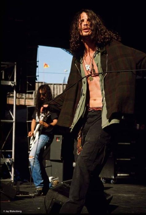 Whimsigoth Men, Chris Cornell Young, Black Hole Sun, Grunge Fits, Eddie Vedder, Chris Cornell, Most Beautiful Man, Kurt Cobain, Grunge Fashion