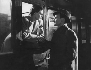 "I felt the touch of his hand on my shoulder for a moment. And then he walked away, away out of my life forever." David Lean, British Movies, Brief Encounter, Movie Screenshots, Orson Welles, About Time Movie, Film Books, Classic Films, Old Movies