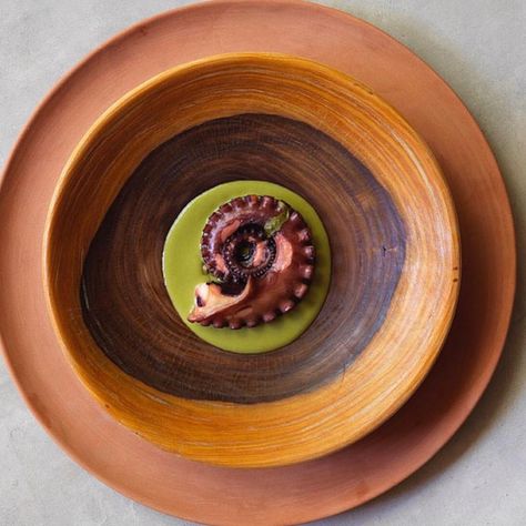 - (@foodonstage) su Instagram: "Masculine / shades of beauty/  Rene Redzepi / Noma Mexico / Octopus with a pumpkin Mexican Table Setting, Mexican Jungle, Noma Restaurant, Wine Pairing Dinner, Table Wear, Mexican Table, Pumpkin Sauce, Grilled Octopus, Modern Mexican