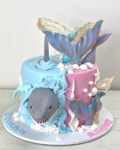 Under The Sea Twin Birthday Party, Shark And Mermaid Birthday Cake, Mermaid And Sharks Birthday Party, Mermaid Shark Cake, Shark And Mermaid Cake, Twins Birthday Cake Ideas, Brother And Sister Birthday Party Ideas, Mermaid And Shark Birthday Party, Shark And Mermaid Birthday Party