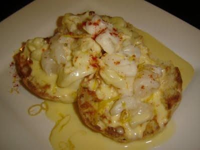 Lobster Newburg Lobster Newburg, Lobster Sauce, Creamed Leeks, How To Cook Lobster, Lobster Meat, Seafood Market, Lobster Recipes, Calamari, Butter Sauce