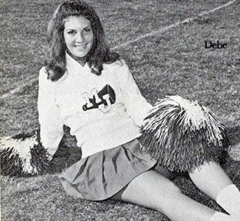 Tsu College, Cheerleader Pictures, Vintage Cheerleader, Majorette Costumes, Drum Majorette, Famous Cheerleaders, Cheerleader Uniforms, Wrestling Pictures, Poodle Dress