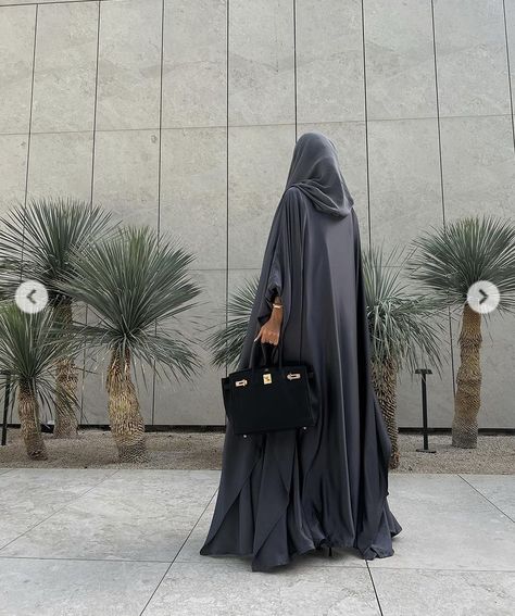 Outfit Abaya, Modest Ootd, Hijabi Summer Outfits, Luxury Hijab, Kaftan Designs, Pashmina Hijab Tutorial, Modesty Outfits, Modern Hijab Fashion, Modest Fashion Hijab