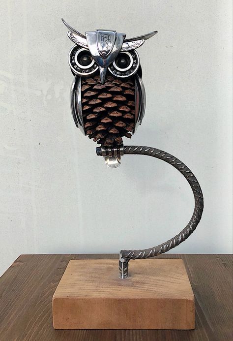 Metal Owl Sculpture, Scrap Metal Owl, Owl Garden Art, Metal Sculpture Wall Art, Inspirational Sculpture, Cutlery Art, Metal Owl, Metal Sculptures Garden, Sculpture Design