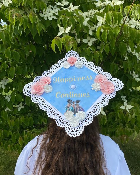 Jonas Brothers Graduation Cap, Grad Cap Ideas, Pta School, Grad Caps, Cap Decoration, Cap Ideas, Graduation Cap Decoration, Cap Decorations, Grad Cap