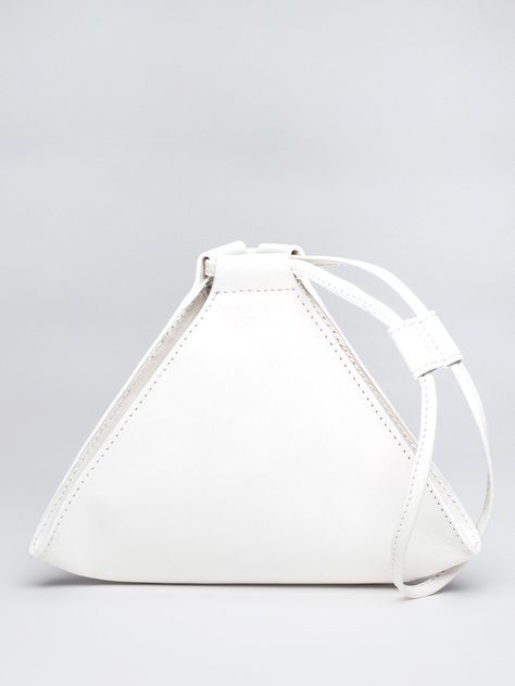 Pyramid Pouch White White Leather Bag, Bag Inspiration, Unique Purses, Bag Shoes, Best Bags, Bags And Shoes, Leather Wristlet, Leather Diy, Bag Design