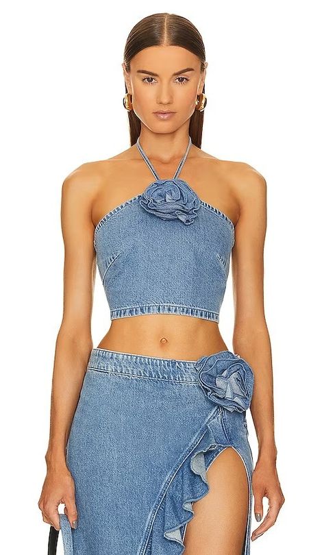 Corset And Jeans, Denim Ideas, Elegante Casual, Rose Bowl, Recycled Denim, Halter Crop Top, Looks Chic, Lovers And Friends, Denim Outfit