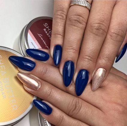 Navy Blue And Gold Nail Ideas, Navy Blue Nails With Chrome, Navy Blue Gold Nails, Trendy Nails Chrome, Blue Gold Nails, Nails Navy, Navy Blue Nails, Nails Chrome, Indigo Nails