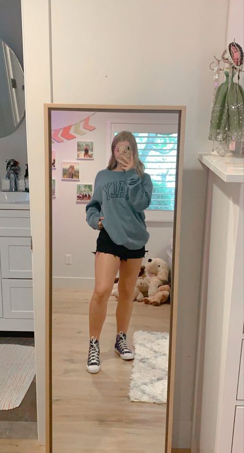 Crewneck And Shorts Outfit, Goal Aesthetic, High Top Converse Outfits, Abercrombie Shorts, Preppy Fits, Trendy Outfits For Teens, Outfits With Converse, Workout Outfits, Shorts Outfit