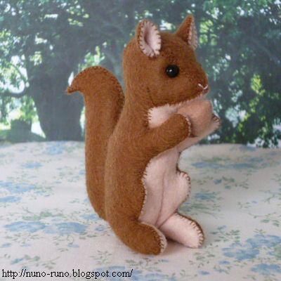 cute printable pattern for a stuffed squirrel Felt Animal Patterns, Monkey Pattern, Animal Sewing Patterns, Plushie Patterns, Sewing Stuffed Animals, Seam Allowance, Felt Patterns, Plush Pattern, Boy Doll