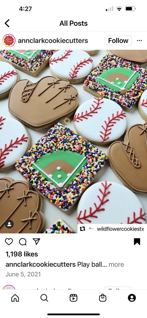 Baseball Cupcake Cakes, Brave Birthday Party, Royal Icing Cookies Recipe, Baseball Cookies, Baseball Theme Birthday, Cookie Decorating Icing, Royal Icing Sugar, Shower Desserts, Sugar Cookie Designs