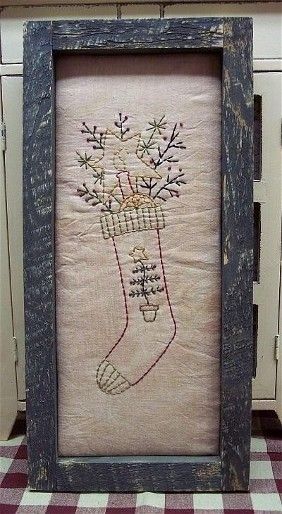 Larger Image Free Primitive Patterns, Christmas Redwork, Country Christmas Crafts, Primitive Stitchery Patterns, Stick Tree, Primitive Stitching, Primitive Country Christmas, Primitive Stitchery, Stocking Designs