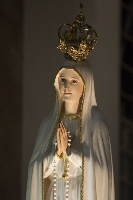 Mother Mary Images, Catholic Pictures, Catholic Statues, Religious Pictures, Jesus And Mary Pictures, Catholic Images, Lady Of Fatima, Blessed Mother Mary, Jesus Christ Images