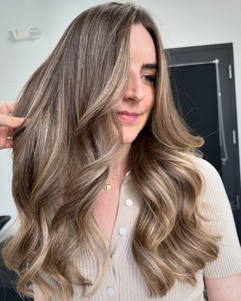 My gorgeous bride to be✨✨✨ #highlights #babylights #miamihairstylist #miamihair #miamiblonde #miamihighlights #miamisalon #longhair #healthyblonde #bronde #sunkissedbalayage #airtouch Beige Babylights, Baby Lights Hair, Brunette Babylights, Babylights Brunette, Highlights Babylights, Root Melt, Babylights Hair, Baby Highlights, Baby Lights