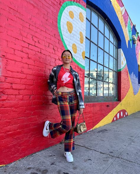 Style tip of the day- Make vintage pieces up to date by styling them with modern pieces! These 1970s plaid pants from @laretrogirl were the perfect statement, and styling them with a band tee, leather jacket, and trendy sneakers brings vintage into the 21st century! Vintage pieces can be surprisingly versatile, so don’t be afraid of exploring vintage styles when you’re shopping! Be sure you’re following along for more style tips & outfit inspo🫶 Xx Tabi #styletip #styletipsforwomen #vinta... Tip Of The Day, Trendy Sneakers, Plaid Pants, Vintage Pieces, Band Tees, 21st Century, Up To Date, 1970s, Leather Jacket