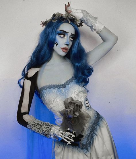 Corpse Bride Dress, Halloween Bride Costumes, Emily Corpse Bride, Corpse Bride Costume, Halloween Bride, Costume Inspirations, Clever Halloween Costumes, Halloween Costumes Makeup, Up Costumes