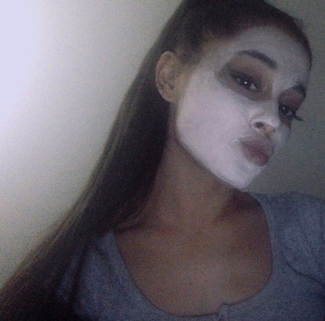 Back Photo, Photo Booth, Ariana Grande, Makeup, Twitter, Hair, On Instagram, Instagram, Make Up