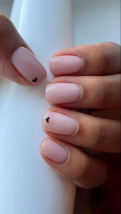 Russian Manicure Ideas, Russian Gel Manicure Design, Russian Manicure Design Short, Black And White Natural Nails, Short Russian Manicure, Gel Manicure Ideas For Short Nails Natural, Russian Manicure Gel, Russian Manicure Step By Step, Russian Nails Manicures