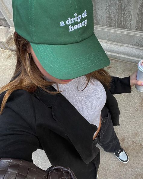 a drip of honey on Instagram: “✅” Green Hat Outfit, Olive Green Hat, Hat Outfits, Green Baseball Cap, Ny Outfits, Green Hat, Hat Ideas, Outfits With Hats, Army Green