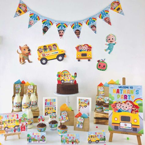 Wheels On The Bus Cocomelon Birthday Party, Cocomelon Bus Table, Cocomelon Wheels On The Bus Party, Coco Melon School Bus, School Bus Party, Flex Banner Design, Yellow School Bus, 1st Birthday Party Decorations, Wheels On The Bus