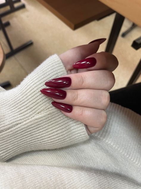 Fall Nude Nails, Long Red Nails, Kutek Disney, Dark Red Nails, Cherry Nails, Smink Inspiration, Classy Acrylic Nails, Makijaż Smokey Eye, Nails Red