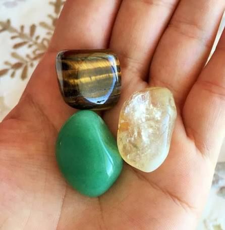 Crystals For Wealth, Eye Crystals, Money And Success, Stones Garden, Number Generator, Money Success, Financial Abundance, Positive Things, Crystal Pendulum