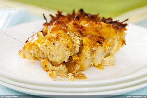 Best Moosewood's Cauliflower Cheese Pie Cheese Pie Recipe, Veggie Dinners, Raw Cauliflower, Cheese Pie, Veggie Dinner, Cauliflower Cheese, Cheese Pies, Hot Pepper Sauce, Pumpkin Pecan