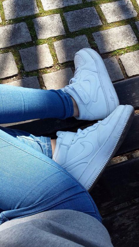 Airforce 1 Hightop Outfit, Air Force Outfit Women, Nike Air Force Outfit Woman, Airforce 1 Hightop, Nike Af1 Outfit, Hightop Outfits, High Top Nike Air Force, Af1 Outfit, Nike Air Force 1 Outfit Woman