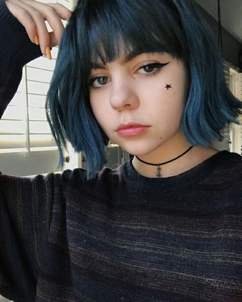 Mel Mercer, Blue Hair Aesthetic, Short Blue Hair, Short Dyed Hair, Short Hair Cuts For Round Faces, Dyed Hair Pastel, Short Hair Images, Hair Aesthetic, Hair Color Blue