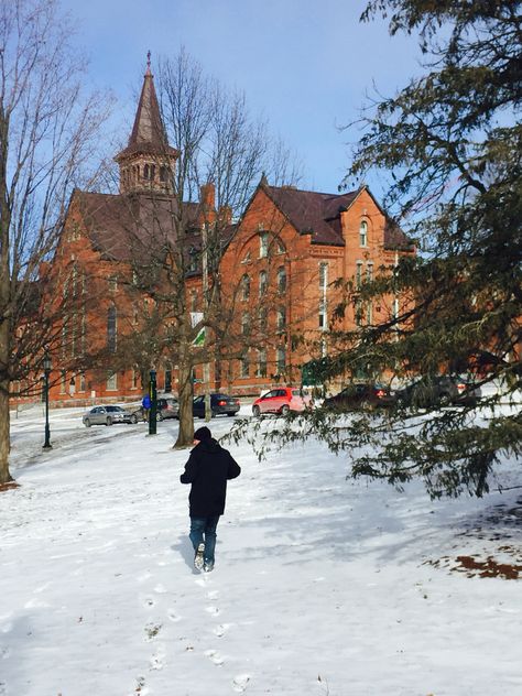 University of Vermont, Burlington, Vermont Vermont College Aesthetic, Burlington Vermont Winter, Burlington Vermont Aesthetic, Uvm Vermont Aesthetic, University Of Vermont Aesthetic, Uvm Dorm, Vermont University, Vermont Countryside, Vermont Aesthetic