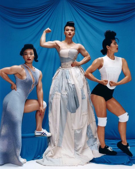 Humanity's A Dream on Tumblr Women Reference, Muscular Woman, Buff Women, Women Formals, Female Poses, Body Goals, Editorial Fashion, Sleeveless Formal Dress, Ballet Skirt