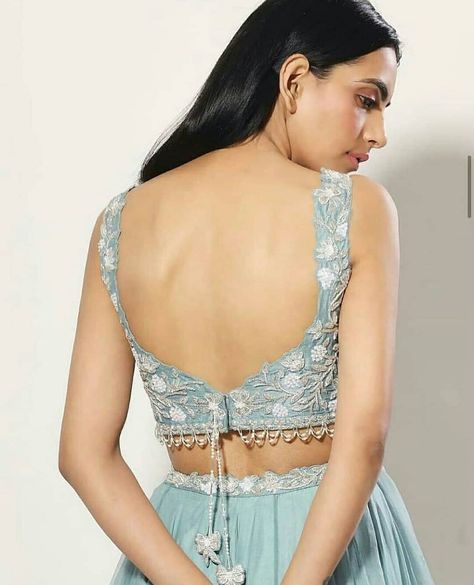 Blouse back Deep Back Blouse Design, Stylish Blouse Back Design, Deep Back Blouse, Lehenga Blouse Back, Lehenga Blouse Styles, Bride Blouse, Sleeveless Blouse Designs, Latest Blouse Designs Pattern, Wedding Saree Blouse