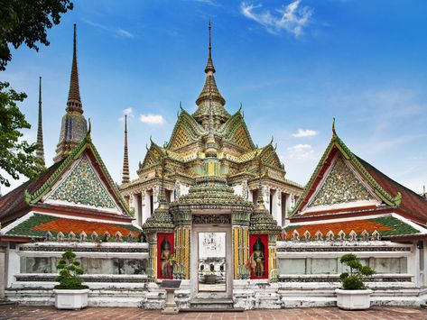 17 of Southeast Asia's most photogenic temples Thailand Architecture, Thailand Temple, Thai Temple, Reclining Buddha, Wat Pho, Affordable Vacations, Grand Palace, Ancient Greek Architecture, Vegas Hotel