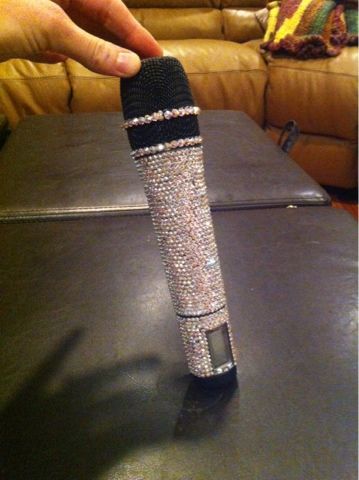 All things sparkly!: DIY Swarovski Crystal Covered Wireless Mic Diy Microphone, David Tutera Wedding Dresses, Crystal Microphone, David Tutera Wedding, Holiday Activities For Kids, Glam Living, Cute Bedroom Decor, Eye Makeup Tips, Crystal Ab