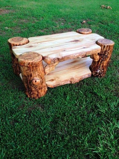 Rustic Log Furniture, Woodworking Patterns, Log Furniture, Diy Garden Furniture, Wood Logs, Wood Creations, Wooden Bench, Into The Woods, Woodworking Projects Diy