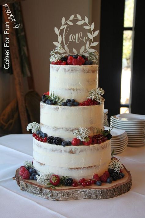 Cake With Fresh Fruit, Berry Wedding Cake, Nude Cake, Semi Naked Wedding Cake, Cheese Wedding, Fruit Wedding Cake, Cheese Wedding Cake, Fresh Fruit Cake