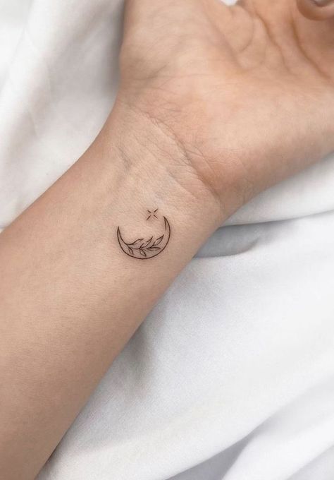 Tato Grunge, Miniature Tattoos, Small Girly Tattoos, Tiny Wrist Tattoos, Hand Tattoos For Girls, Small Pretty Tattoos, Petite Tattoos, Wrist Tattoos For Women, Small Hand Tattoos