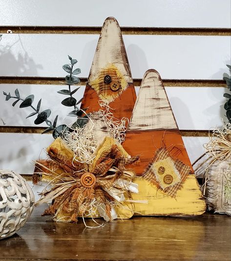 Small Fall Wood Crafts, Wood Fall Crafts, Fall Wooden Crafts, Fall Wood Crafts To Sell, Autumn Signs, Country Wood Crafts, Country Craft Ideas, Primitive Fall Crafts, Diy Wood Crafts