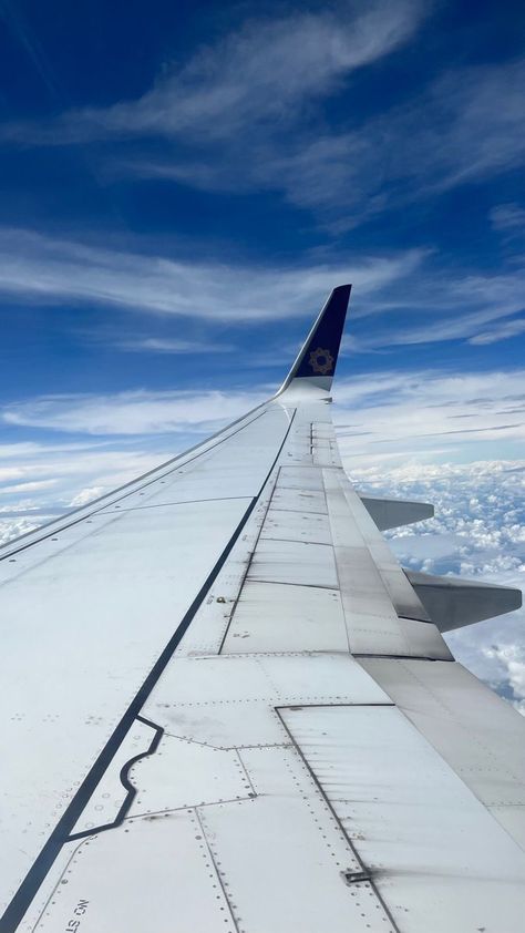 Vistara Flight Aesthetic, Vistara Flight Snapchat, Flight Window View, Sky From Airplane, Vistara Flight, Vistara Airlines, Flight View, Mumbai Trip, Flight Aesthetic