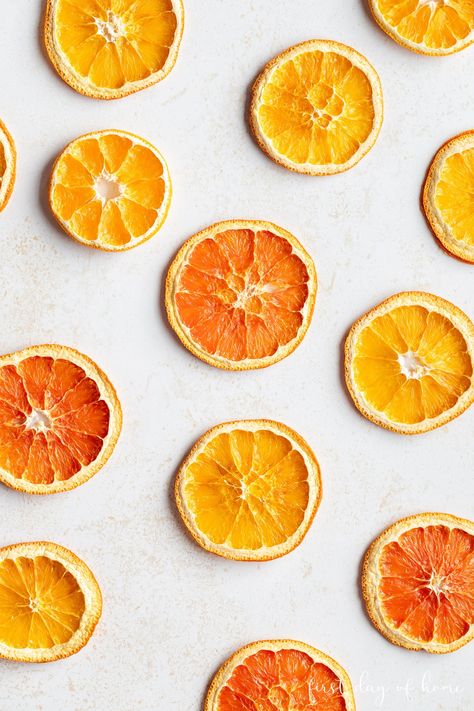 Learn how to dehydrate orange slices for decorating or culinary uses. In this complete guide, find out which drying method works best, and learn how to store you dried orange slices for future use. #driedoranges #orangslices #christmasdecorating #firstdayofhome Dehydrate Orange Slices, Dehydrate Oranges, Make Dried Orange Slices, How To Make Potpourri, Dehydrated Orange Slices, Vegan Mousse, Holiday Potpourri, Ways To Feel Better, Potpourri Recipes