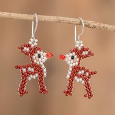 Beaded Figures, Thread Projects, Christmas Earrings Handmade, Beaded Christmas Decorations, Seed Bead Projects, Graph Patterns, Beaded Earrings Tutorials, Beaded Earrings Diy, Seed Bead Patterns