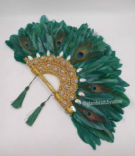 Peacock Feather Fan, Hand Fans Diy, Peacock Fan, Hand Fans For Wedding, Diy Hair Accessories Ribbon, Antique Fans, Vintage Illustration Art, Amazing Facts For Students, Lace Gown Styles