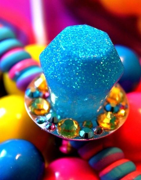 Candy Ring Pop, Rare Candy, Ring Pops, Candy Ring, I Want Candy, Sugar Shack, Ring Pop, Candy Table, Candy Candy